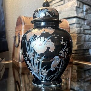 Otagiri Porcelain Ginger Jar Lid Black Gold Iris Peach Floral Japan Vintage 8.5”